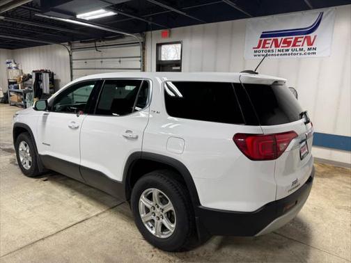 2017 GMC Acadia SLE-1
