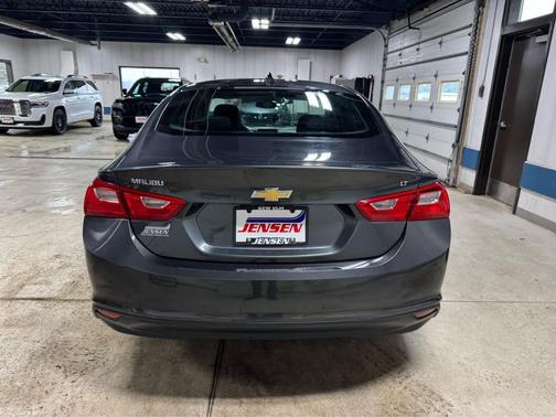 2017 Chevrolet Malibu 1LT