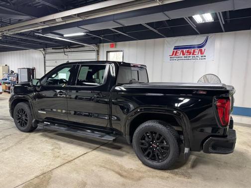 Onyx Black 2022 GMC Sierra 1500 Elevation