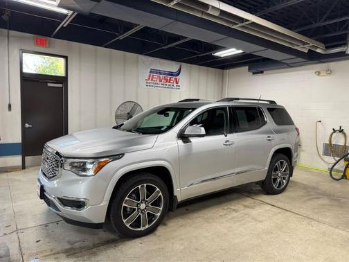 2019 GMC Acadia Denali