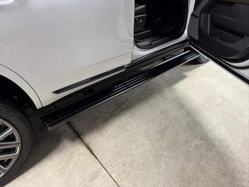 2025 GMC Yukon Denali Ultimate