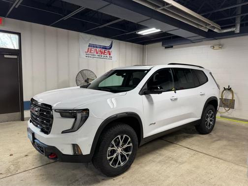 2024 GMC Acadia AWD AT4