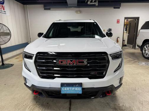 2024 GMC Acadia AWD AT4