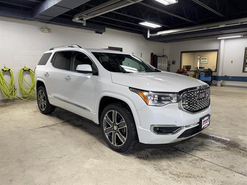White Frost Tricoat 2018 GMC Acadia Denali