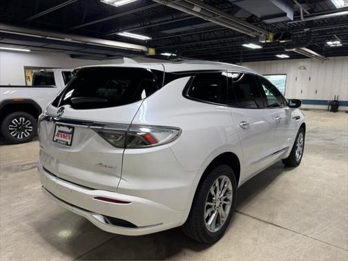 2022 Buick Enclave AWD Avenir