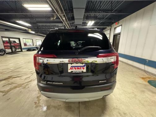 2021 GMC Acadia AWD SLT