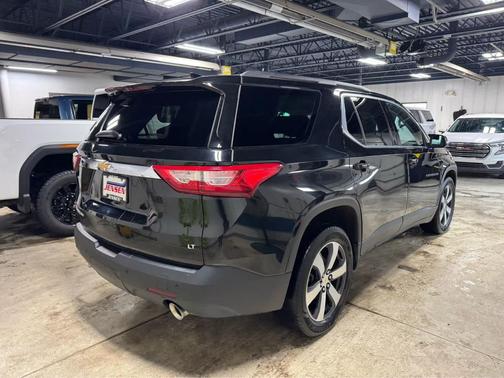 2021 Chevrolet Traverse LT Leather