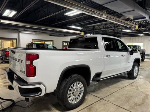 2022 Chevrolet Silverado 3500 High Country