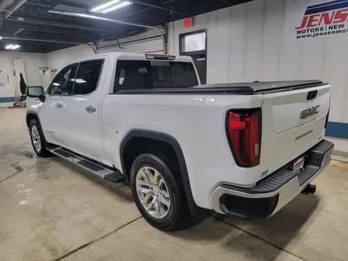2022 GMC Sierra 1500 SLT