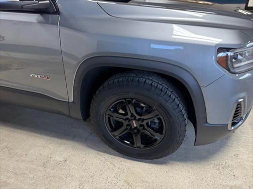2023 GMC Acadia AWD AT4