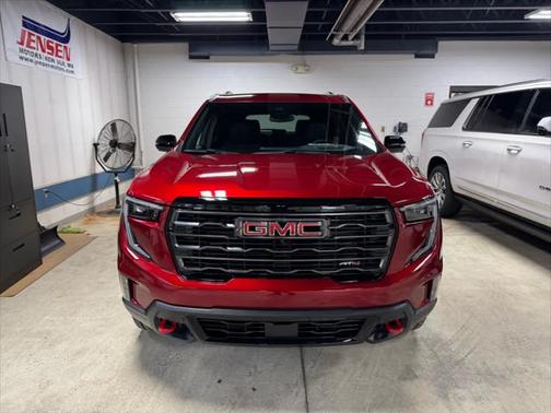 2025 GMC Acadia AWD AT4