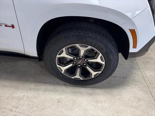 2025 GMC Yukon XL 4WD AT4 Ultimate