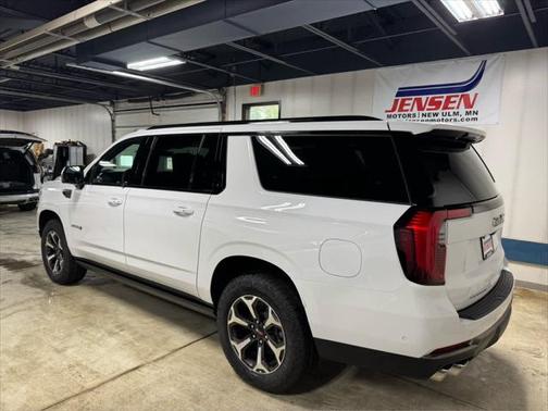 2025 GMC Yukon XL 4WD AT4 Ultimate