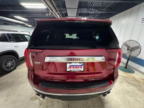 2024 GMC Yukon XL Denali