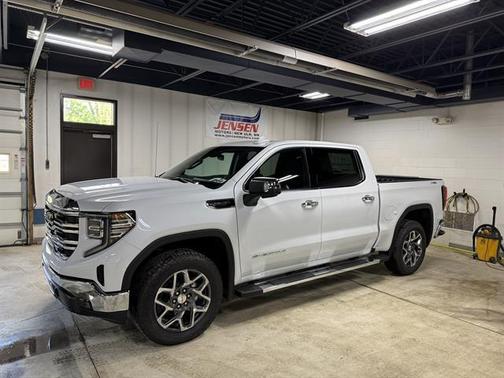 Glacier White Tricoat 2026 GMC Sierra 1500 SLT