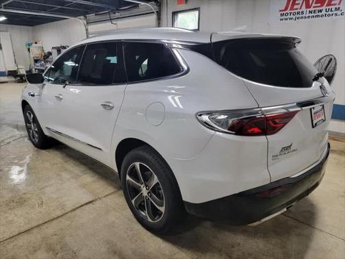 2022 Buick Enclave AWD Essence