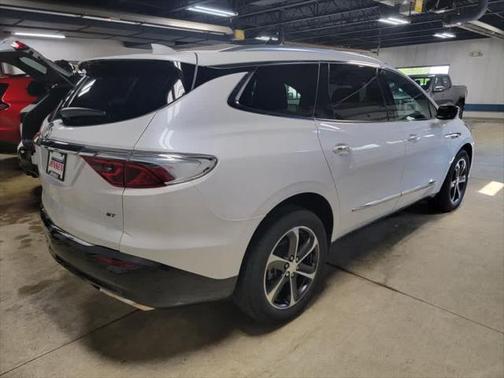 2022 Buick Enclave AWD Essence