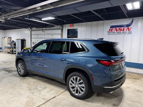 2025 Buick Enclave Preferred FWD