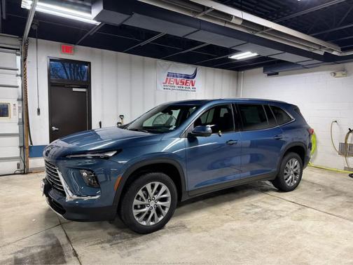 2025 Buick Enclave Preferred FWD