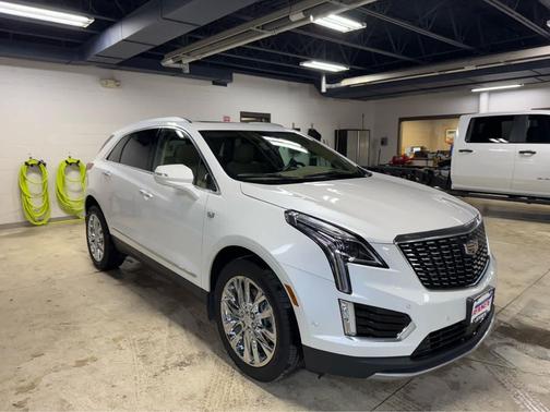 2023 Cadillac XT5 Premium Luxury