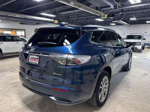 2024 Buick Enclave Avenir AWD