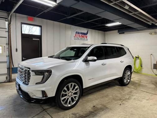 2024 GMC Acadia Denali