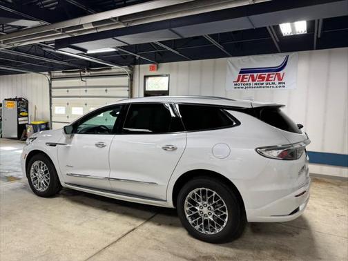 2023 Buick Enclave Avenir AWD