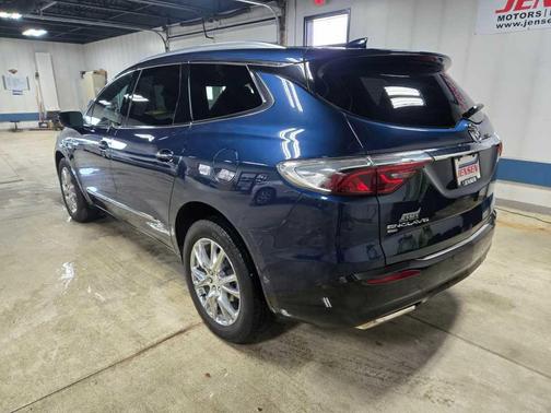 2022 Buick Enclave AWD Premium