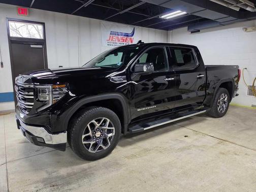 2025 GMC Sierra 1500 SLT