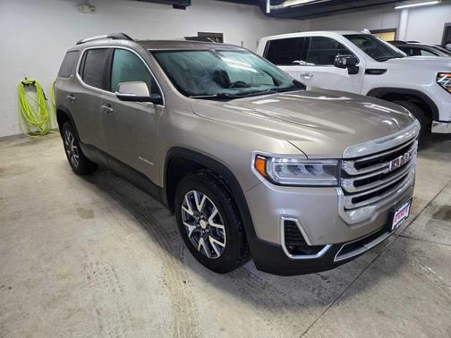 2022 GMC Acadia AWD SLT