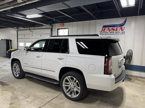 White Frost Tricoat 2019 GMC Yukon SLT