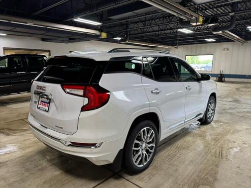 2023 GMC Terrain Denali