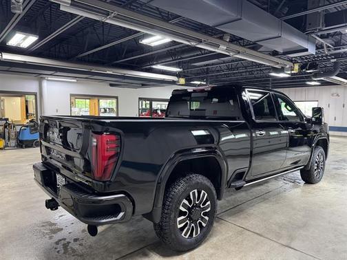 Onyx Black 2024 GMC Sierra 3500 Denali