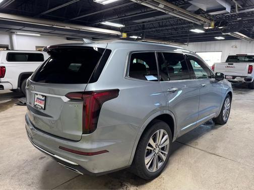 2023 Cadillac XT6 Premium Luxury AWD