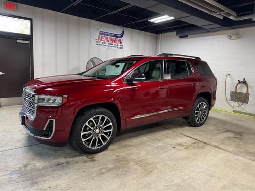 2020 GMC Acadia Denali