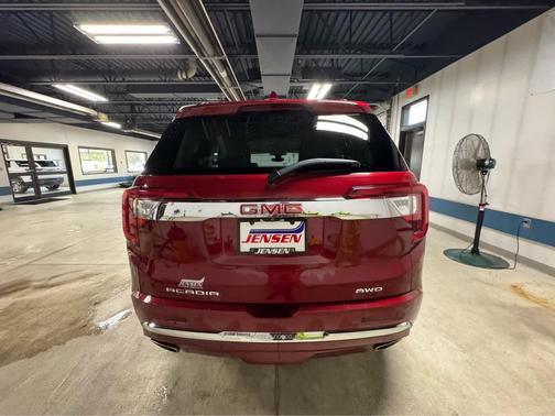 2020 GMC Acadia Denali