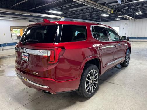 2020 GMC Acadia Denali