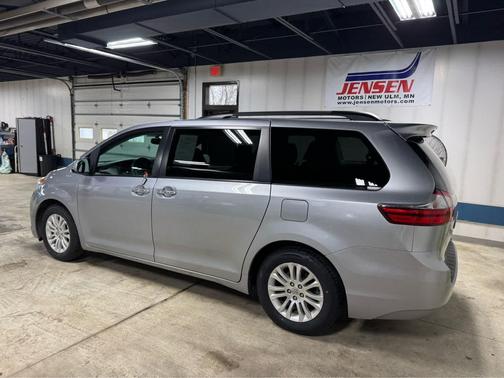 2015 Toyota Sienna XLE