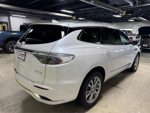 2023 Buick Enclave Avenir AWD