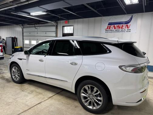 2023 Buick Enclave Avenir AWD