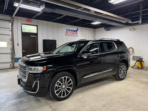 2022 GMC Acadia Denali