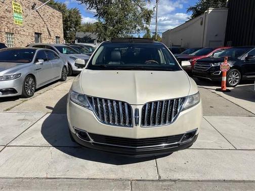 2014 Lincoln MKX Base