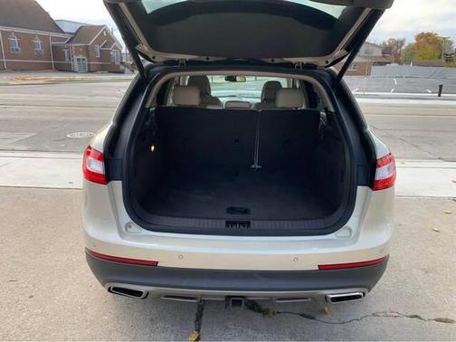 2016 Lincoln MKX Select