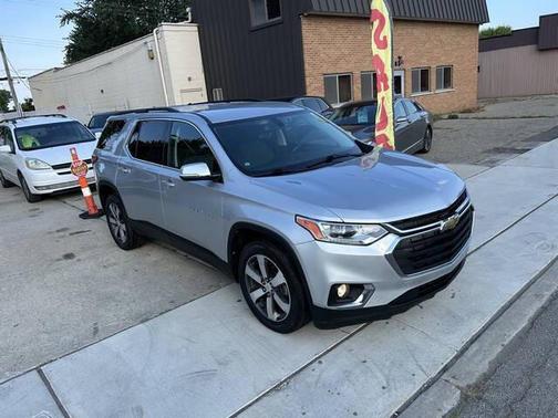 2020 Chevrolet Traverse LT Cloth