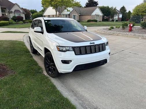 2019 Jeep Grand Cherokee Altitude
