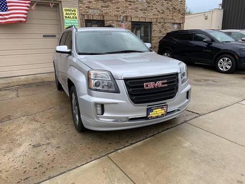 Quicksilver Metallic 2016 GMC Terrain Denali