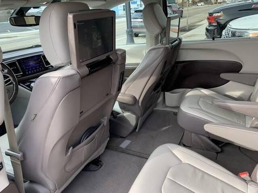 Molten Silver 2017 Chrysler Pacifica Touring-L