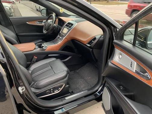2019 Lincoln Nautilus Black Label
