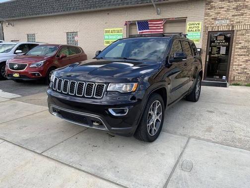 Sangria Metallic Clearcoat 2018 Jeep Grand Cherokee Sterling Edition
