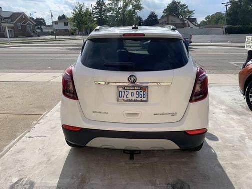 Summit White 2018 Buick Encore Preferred